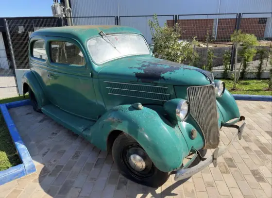 FORD SUPER DELUXE SEDAN V8 16V GASOLINA 2P MANUAL