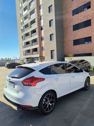 FORD FOCUS 2.0 TITANIUM PLUS 16V FLEX 4P POWERSHIFT