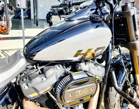 HARLEY-DAVIDSON-SOFTAIL FAT BOB 114-2024
