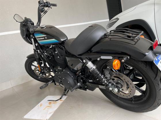 HARLEY-DAVIDSON SPORTSTER IRON 1200 