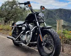 HARLEY-DAVIDSON SPORTSTER XL 883 HARLEY-DAVIDSON SPORTSTER XL 883