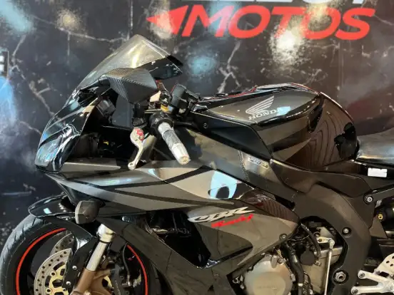 HONDA-CBR 1000RR FIREBLADE HONDA-CBR 1000RR FIREBLADE-2005