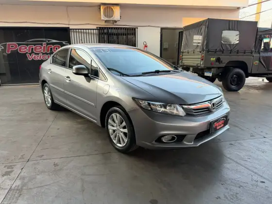 HONDA CIVIC 1.8 LXS 16V FLEX 4P AUTOMÁTICO