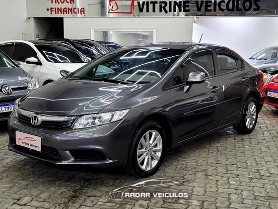 HONDA CIVIC 1.8 LXS 16V FLEX 4P AUTOMÁTICO