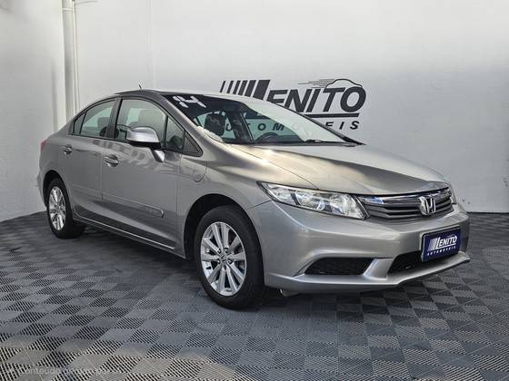 HONDA CIVIC 1.8 LXS 16V FLEX 4P AUTOMÁTICO