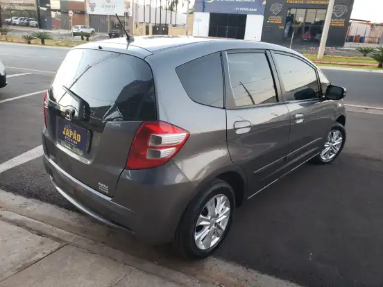 HONDA-FIT-2013
