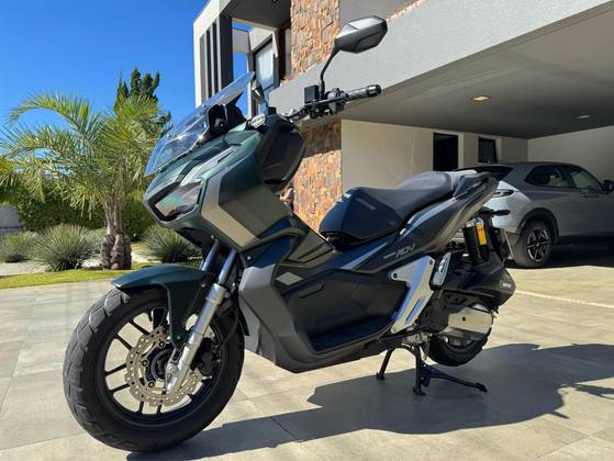 HONDA ADV 