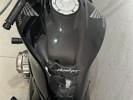 HONDA-CB 600F HORNET HONDA-CB 600F HORNET-2005