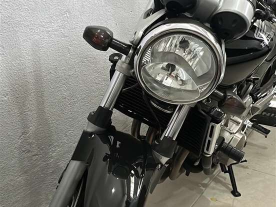 HONDA-CB 600F HORNET HONDA-CB 600F HORNET-2005