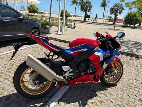 HONDA-CBR 1000RR-R FIREBLADE SP HONDA-CBR 1000RR-R FIREBLADE SP-2022