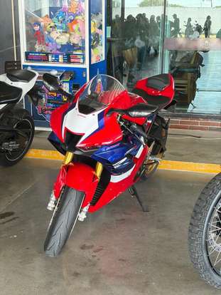 HONDA-CBR 1000RR-R FIREBLADE SP-2022