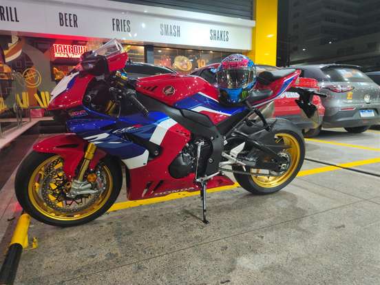 HONDA-CBR 1000RR-R FIREBLADE SP HONDA-CBR 1000RR-R FIREBLADE SP-2022