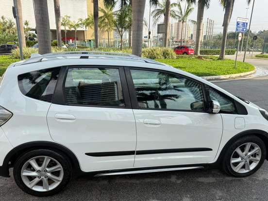 HONDA-FIT-1.5 TWIST 16V FLEX 4P AUTOMÁTICO HONDA-FIT-2013
