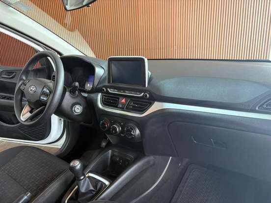 HYUNDAI-HB20-1.0 12V FLEX COMFORT PLUS MANUAL HYUNDAI-HB20-2024