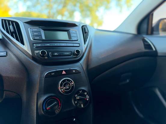 HYUNDAI-HB20-1.0 COMFORT 12V FLEX 4P MANUAL HYUNDAI-HB20-2018