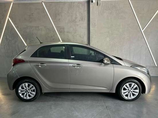 HYUNDAI-HB20-2019