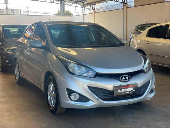 HYUNDAI HB20 1.6 COMFORT PLUS 16V FLEX 4P MANUAL