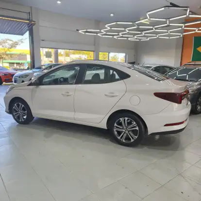 HYUNDAI-HB20S-2024