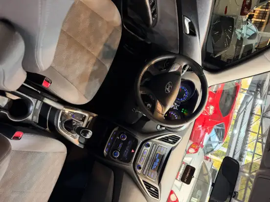 HYUNDAI-HB20S-2017