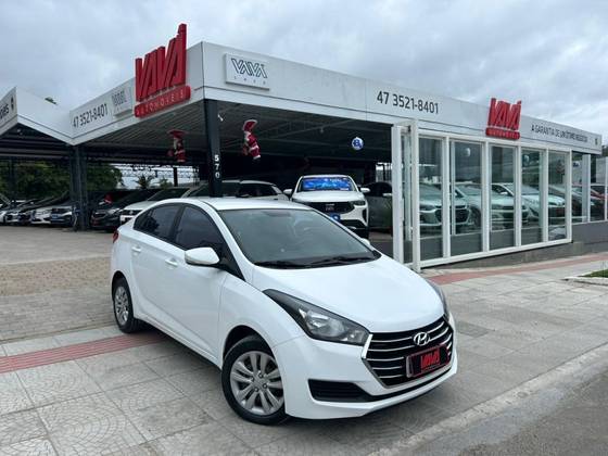 HYUNDAI HB20S 1.6 COMFORT STYLE 16V FLEX 4P AUTOMÁTICO