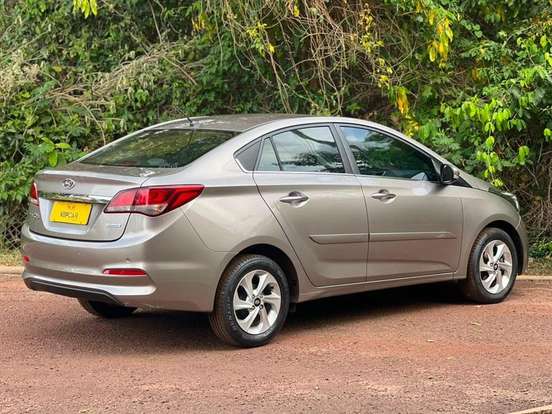HYUNDAI-HB20S-2017