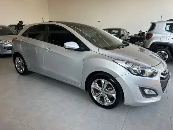 HYUNDAI I30 1.8 MPI 16V GASOLINA 4P AUTOMATICO HYUNDAI I30 1.8 MPI 16V GASOLINA 4P AUTOMATICO