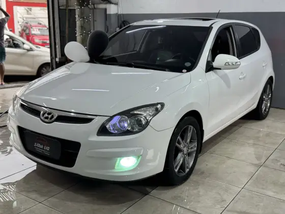 HYUNDAI I30 2.0 MPFI GLS 16V GASOLINA 4P AUTOMÁTICO HYUNDAI I30 2.0 MPFI GLS 16V GASOLINA 4P AUTOMÁTICO