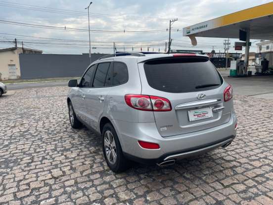 HYUNDAI-SANTA FÉ-2.4 MPI 2WD 16V GASOLINA 4P AUTOMÁTICO HYUNDAI-SANTA FÉ-2011
