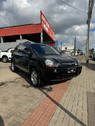 HYUNDAI TUCSON 2.0 MPFI GL 16V 142CV 2WD GASOLINA 4P AUTOMÁTICO