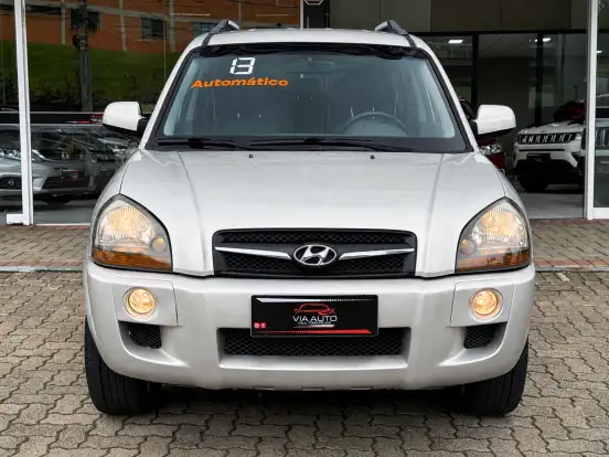 HYUNDAI-TUCSON-2.0 MPFI GLS 16V 143CV 2WD GASOLINA 4P AUTOMÁTICO HYUNDAI-TUCSON-2012