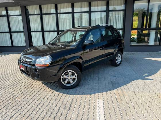 HYUNDAI TUCSON 2.0 MPFI GL 16V 142CV 2WD GASOLINA 4P AUTOMÁTICO