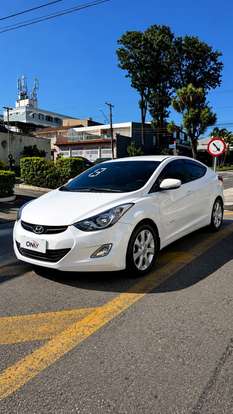 HYUNDAI-ELANTRA-2012