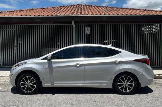 HYUNDAI ELANTRA 2.0 GLS 16V FLEX 4P AUTOMÁTICO