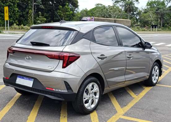 HYUNDAI-HB20-2023