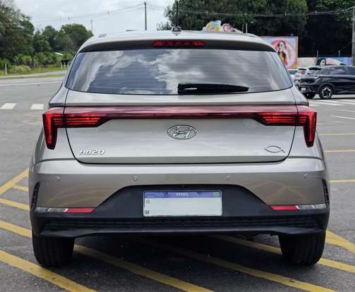 HYUNDAI-HB20-2023