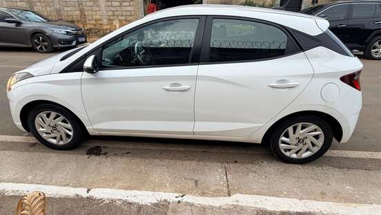 HYUNDAI-HB20-2022