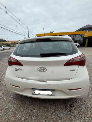 HYUNDAI-HB20-2013