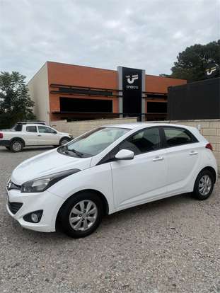 HYUNDAI-HB20-2013
