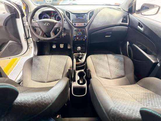 HYUNDAI-HB20-1.6 COMFORT STYLE 16V FLEX 4P MANUAL HYUNDAI-HB20-2017