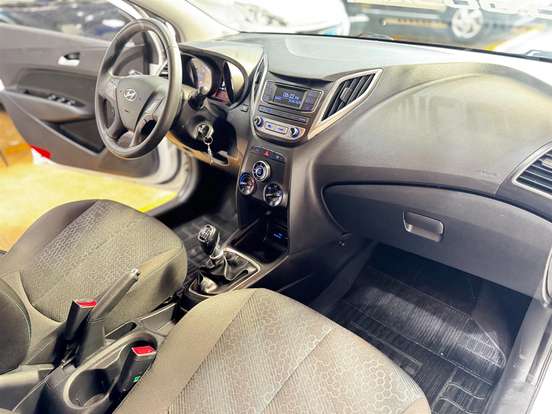 HYUNDAI-HB20-1.6 COMFORT STYLE 16V FLEX 4P MANUAL HYUNDAI-HB20-2017