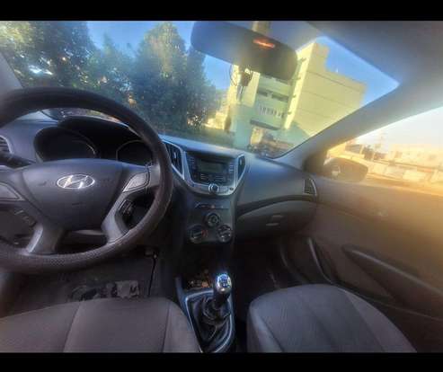 HYUNDAI-HB20S-1.6 PREMIUM 16V FLEX 4P MANUAL HYUNDAI-HB20S-2013