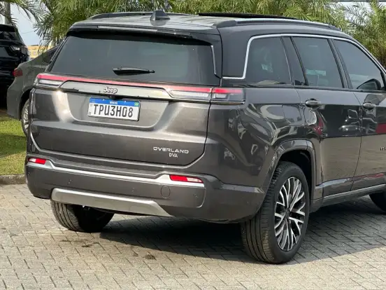 JEEP-COMMANDER-2025