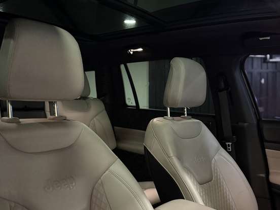 JEEP-COMMANDER-2022