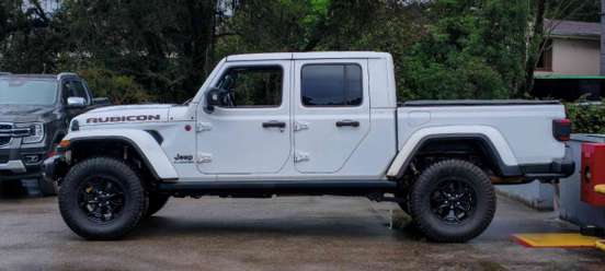 JEEP-GLADIATOR-2022