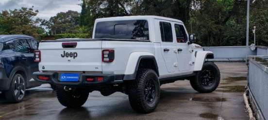 JEEP-GLADIATOR-2022