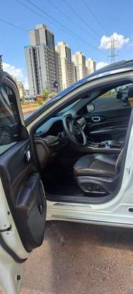 JEEP-COMMANDER-2022