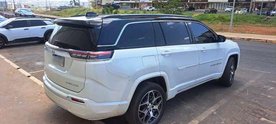 JEEP-COMMANDER-2022