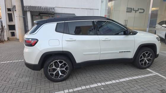 JEEP COMPASS 1.3 T270 TURBO FLEX LONGITUDE AT6