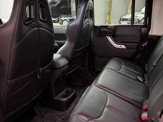 JEEP-WRANGLER-3.6 UNLIMITED SAHARA 4X4 V6 GASOLINA 4P AUTOMÁTICO JEEP-WRANGLER-2018