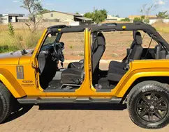 JEEP WRANGLER 3.6 UNLIMITED SPORT 4X4 V6 GASOLINA 4P AUTOMÁTICO JEEP WRANGLER 3.6 UNLIMITED SPORT 4X4 V6 GASOLINA 4P AUTOMÁTICO